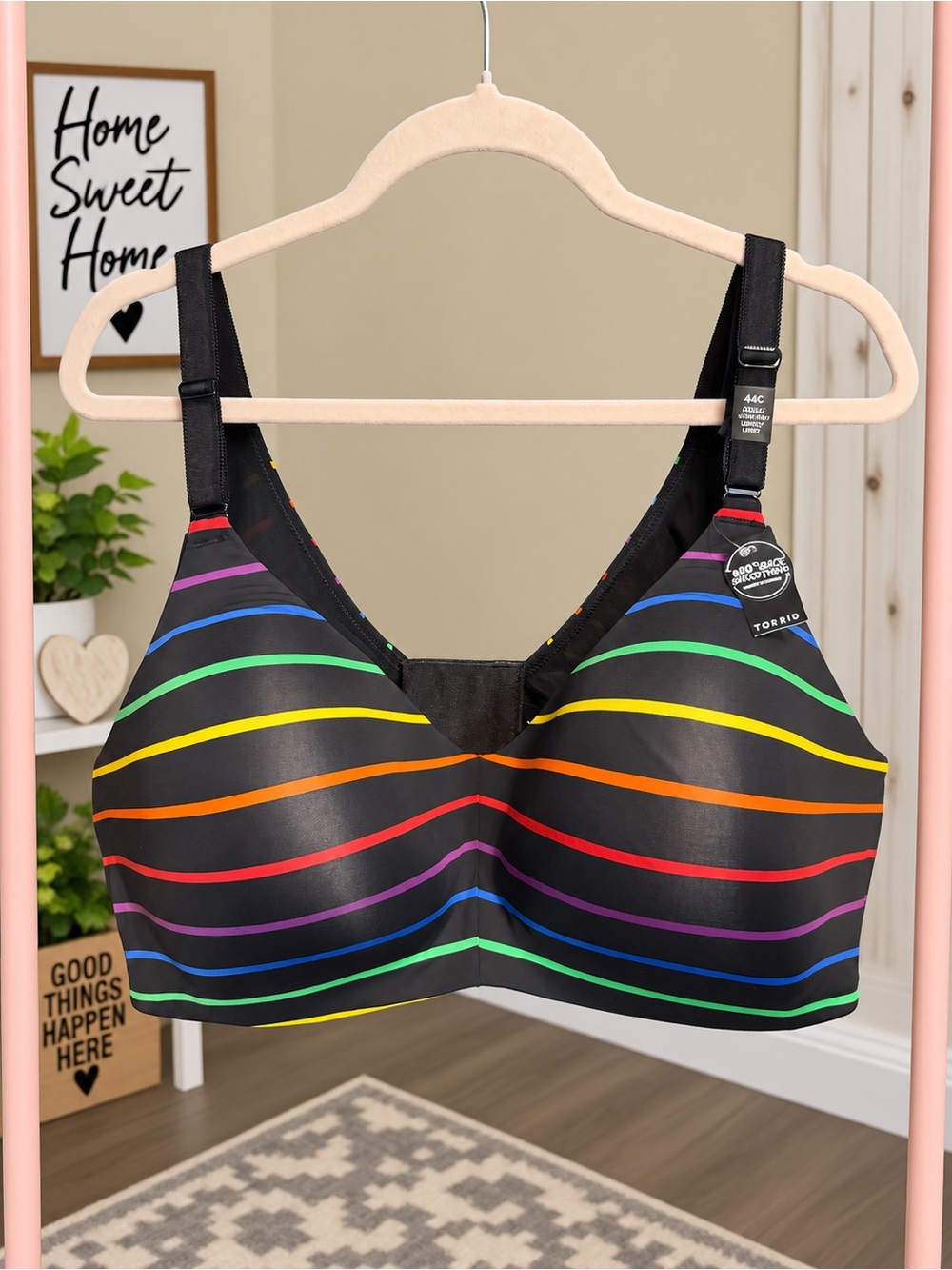 NWT Torrid Dream 360° Back Smoothing Wire-Free Bra 44C Rainbow